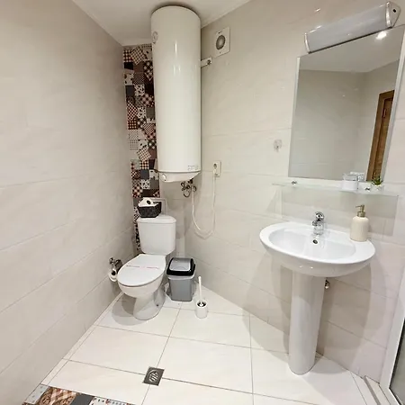 Center The Quiet Luxury 6 Lägenhet *